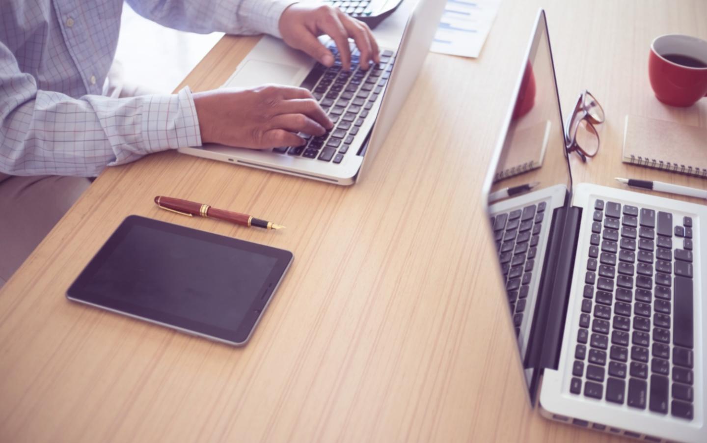 Technical workspace showing mobile SEO analysis and optimization tools